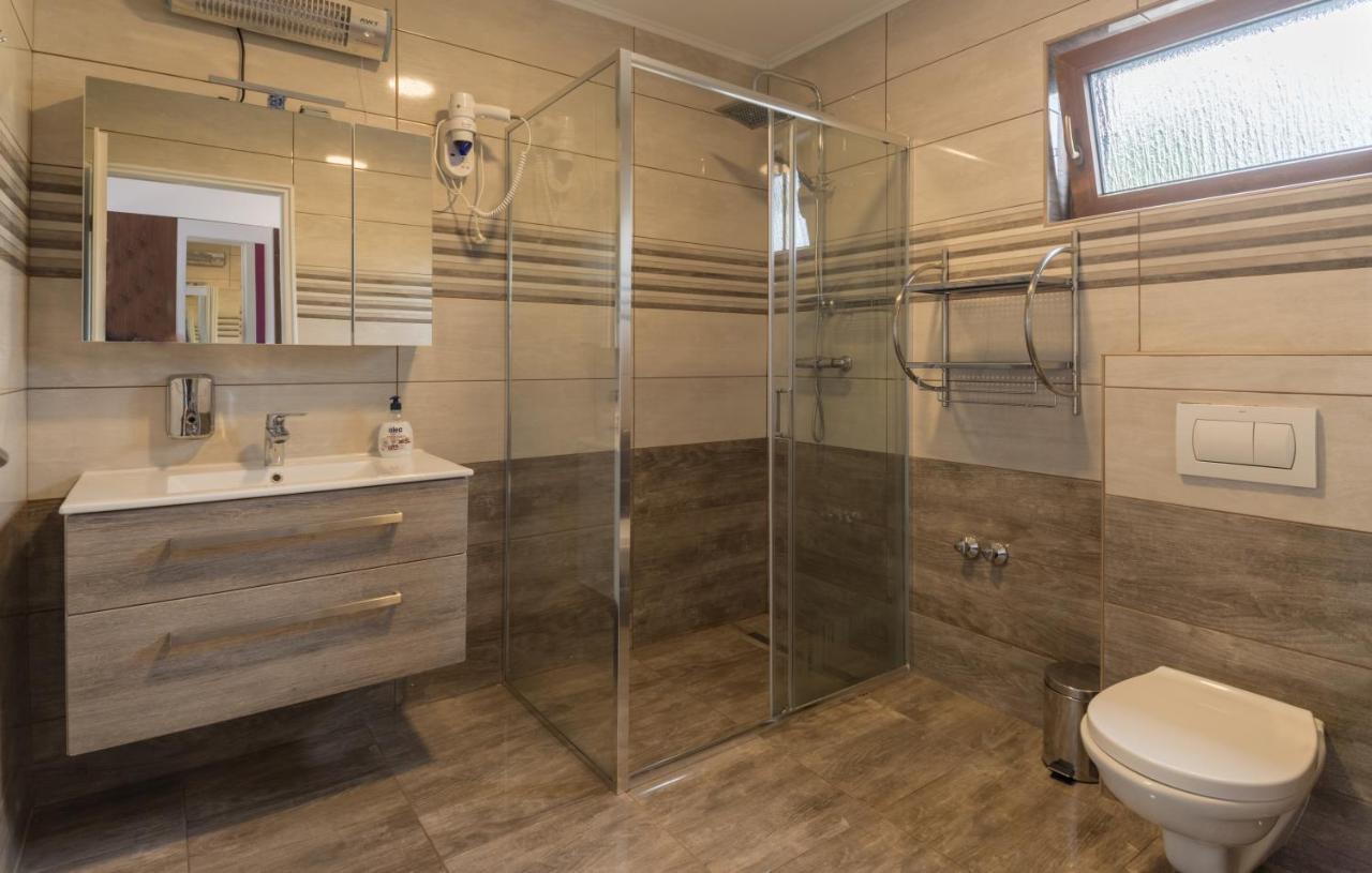 Villa Rubcic Rooms Rakovica Luaran gambar